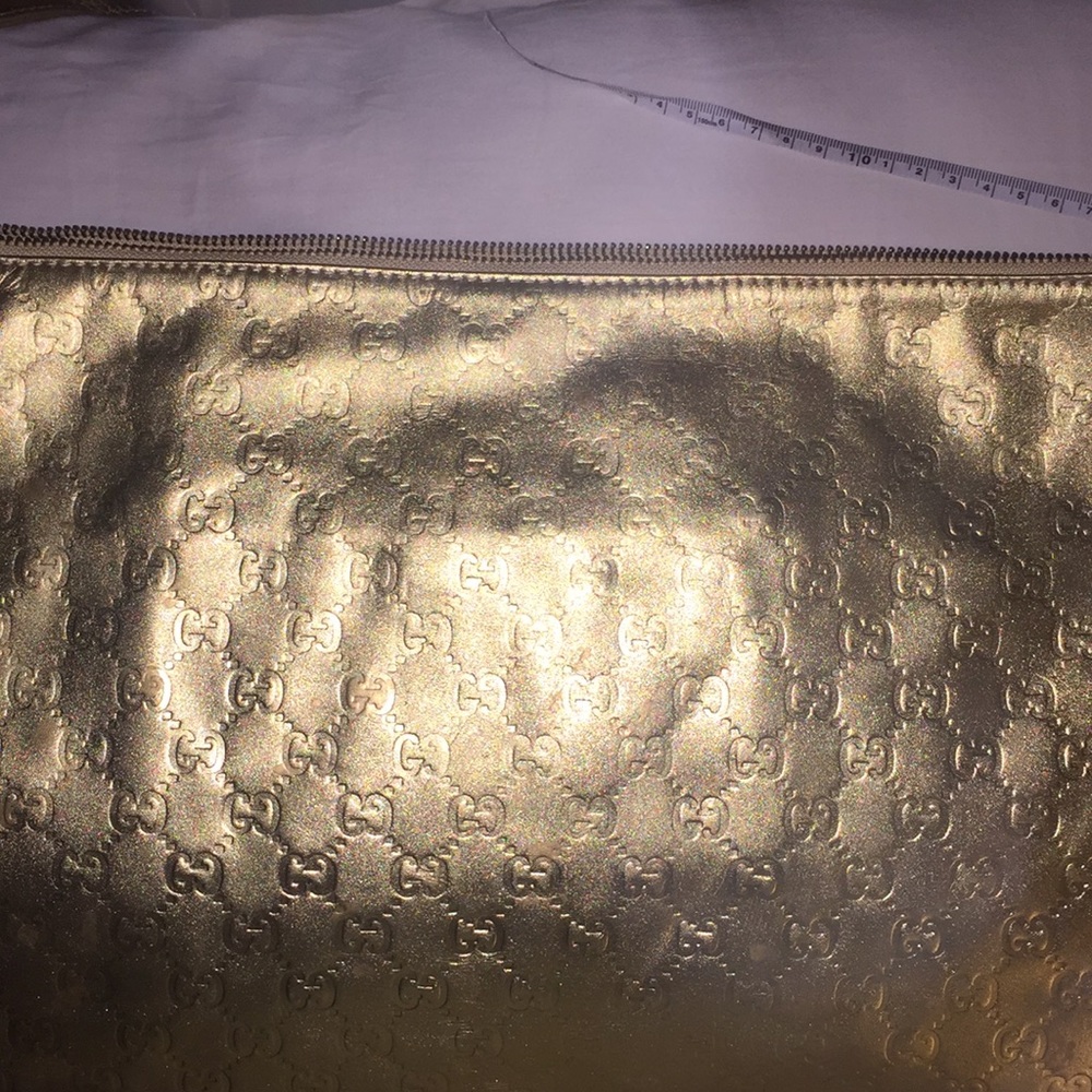 AUTHENTIC LEATHER LARGE GUCCI HOBO BAG.